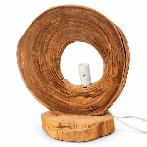 Lampe anneau Cèdre d’El Hajeb – Cercle évidé et lumière centrale — vue I