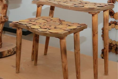 Duo de tables rondelles Cèdre d’El Hajeb – Plateaux graphiques et pieds simples — vue V