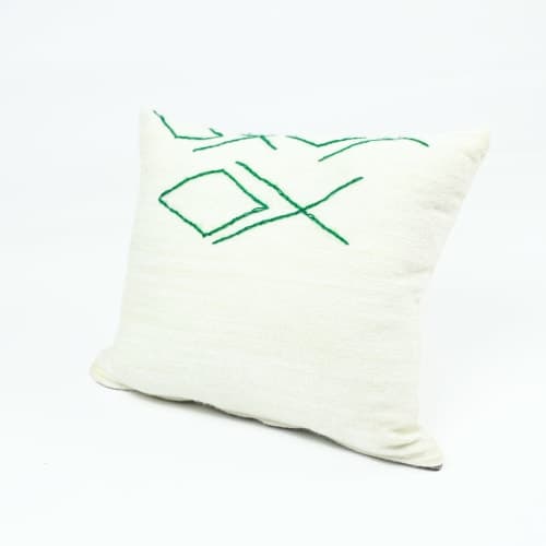 Coussin du Moyen Atlas – Ligne verte abstraite — vue I