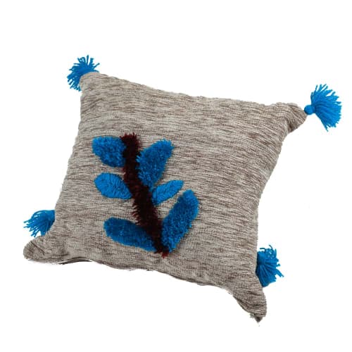 Coussin du Moyen Atlas – Fleur bleue en relief — vue I