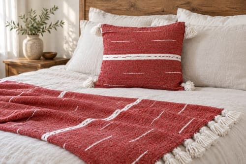 Coussin du Moyen Atlas – Rouge tissé à lignes blanches — vue VI