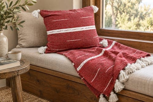 Coussin du Moyen Atlas – Rouge tissé à lignes blanches — vue VII