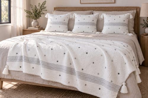 Ensemble plaid & 3 coussins du Moyen Atlas – Blanc nacré à sequins — vue III