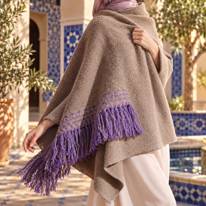 Cape-châle du Moyen Atlas – Taupe minéral & franges violettes